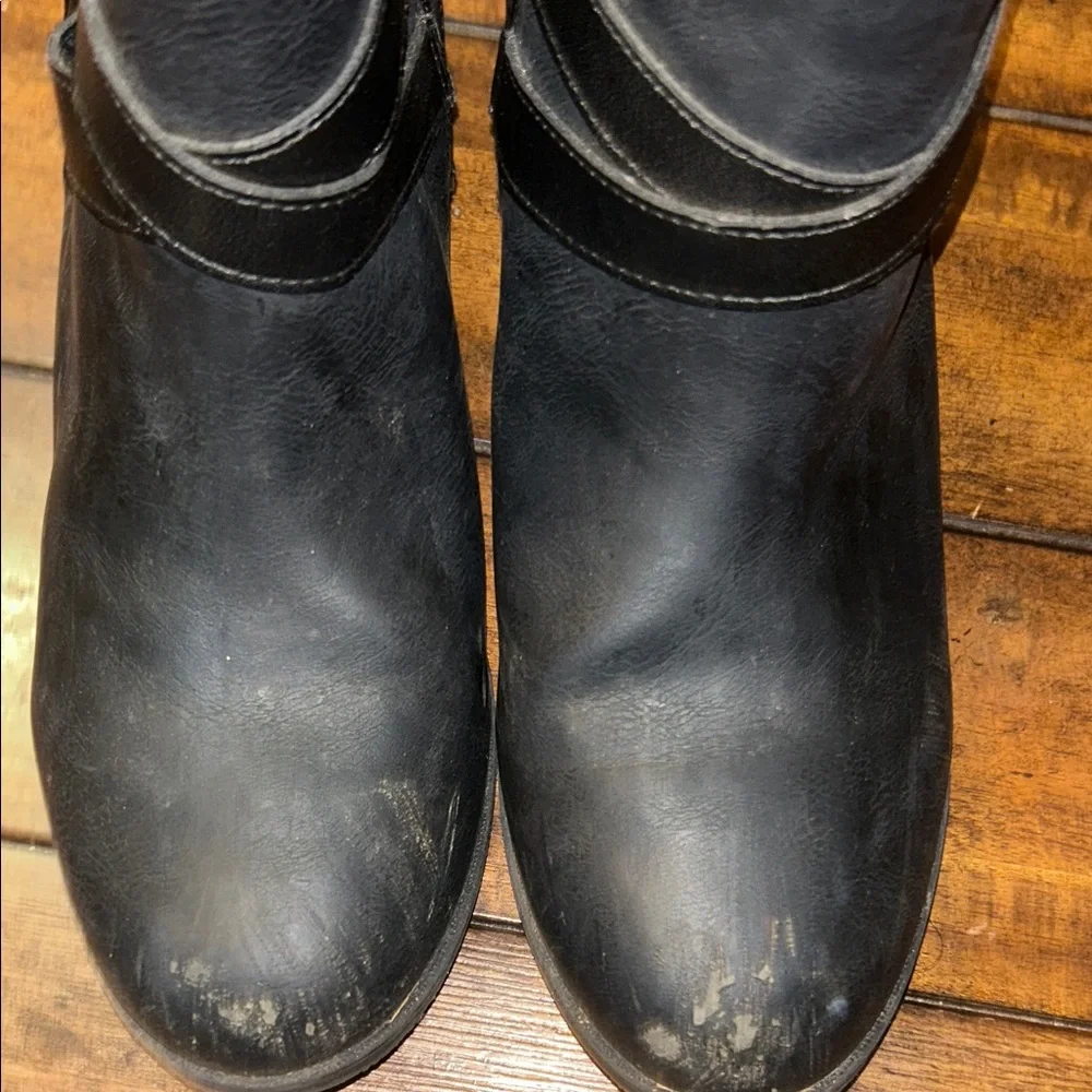 The Children's Place Black Buckle Boots - Picture 3 of 5